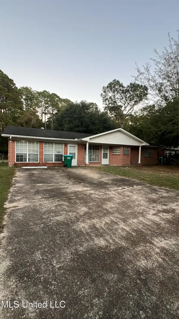 2428 Academy Drive, Gautier, MS 39553