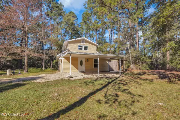 7008 Crazy Horse Drive, Kiln, MS 39556