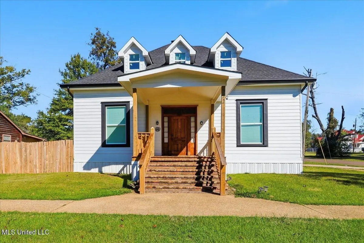 552 E First Street, Forest, MS 39074 - Image #1