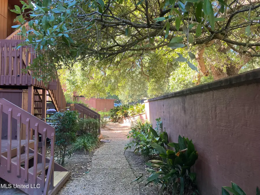 230 Lakeside Villa, Diamondhead, MS 39525 - Image #2