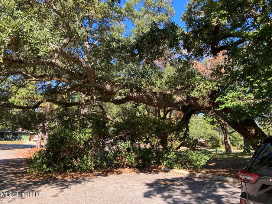 230 Lakeside Villa, Diamondhead, MS 39525 - Image #3