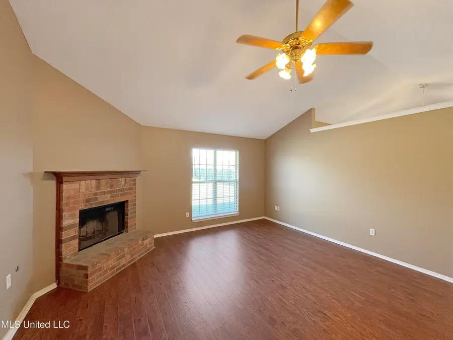 6290 E Oak Run Drive, Olive Branch, MS 38654 - Image #3