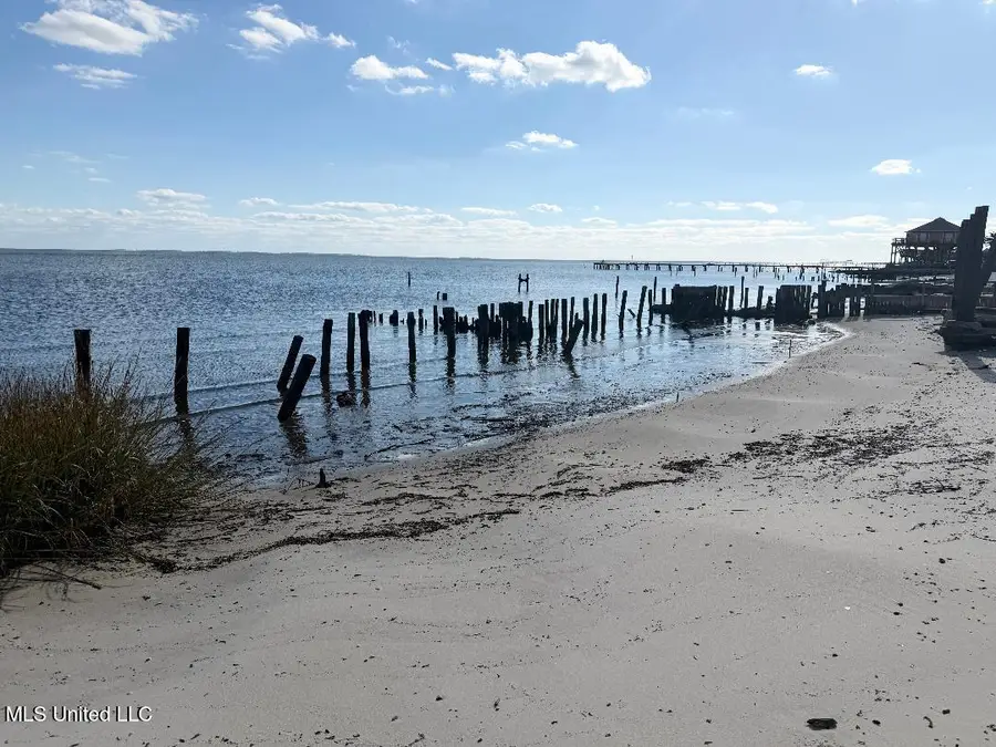 4216 Beach Boulevard, Ocean Springs, MS 39564 - Image #2