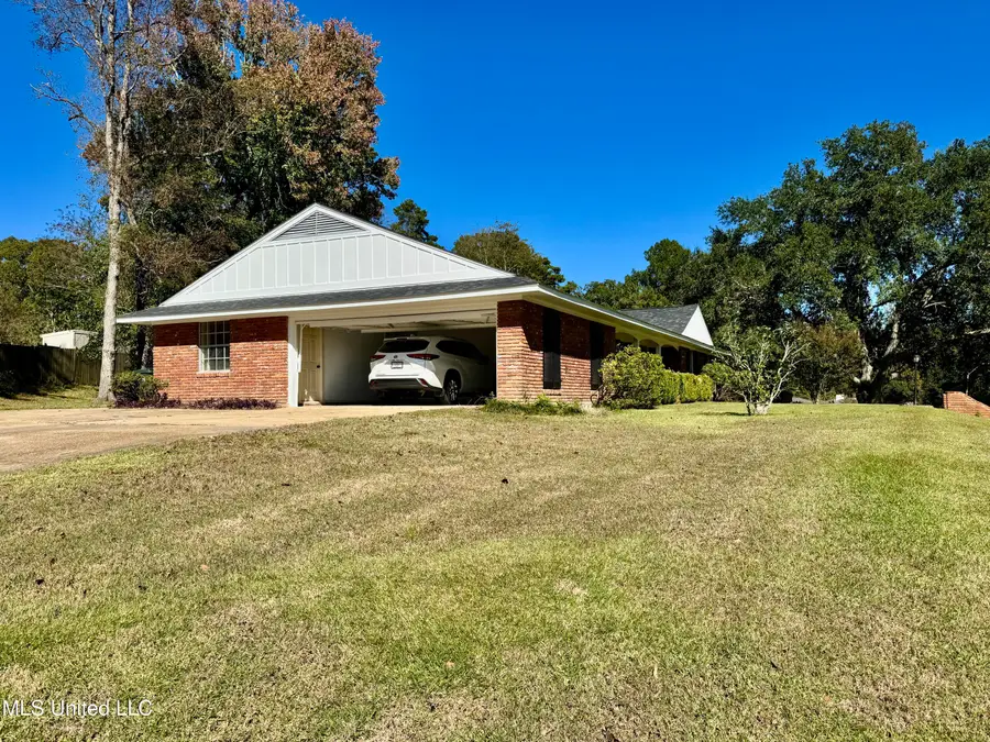 124 Mansfield Drive, Natchez, MS 39120 - Image #3