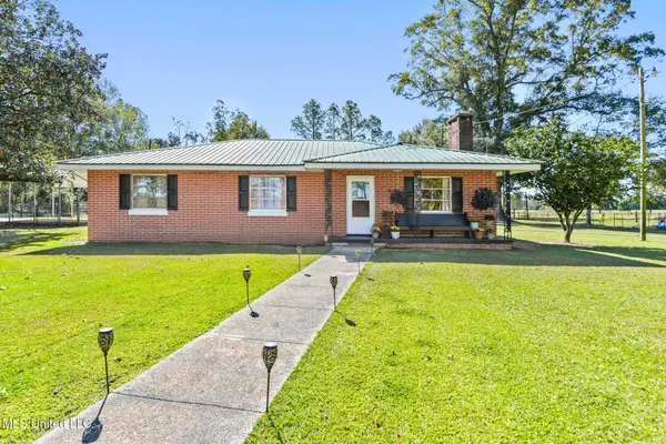 108 Elwin Mallette Road, Lucedale, MS 39452