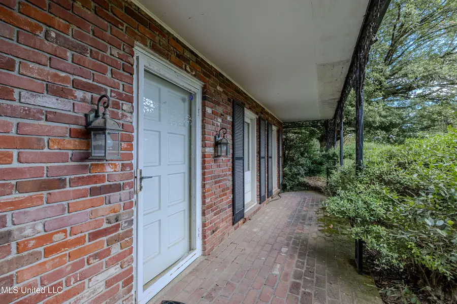 1411 Memorial Drive, Cleveland, MS 38732 - Image #2