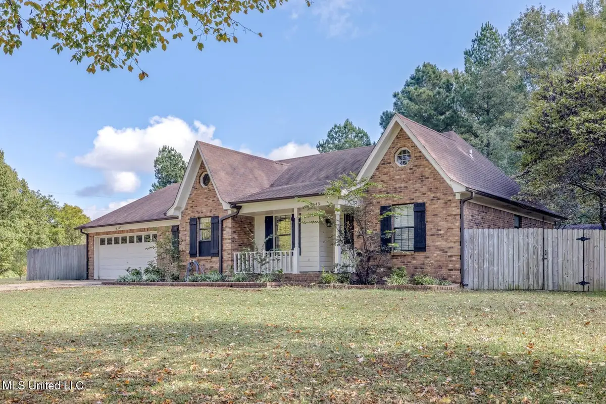 6643 Hummingbird Cove, Olive Branch, MS 38654 - Image #1