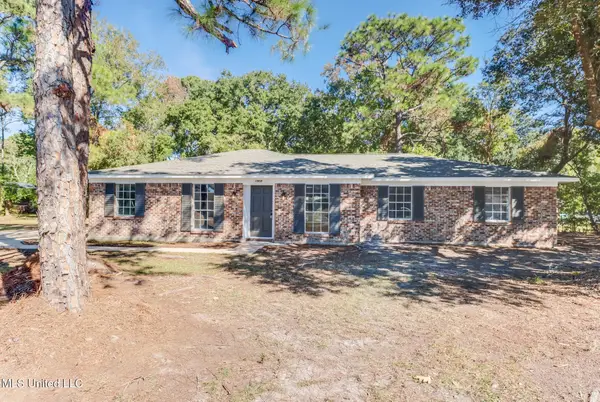 1908 University Street, Gautier, MS 39553