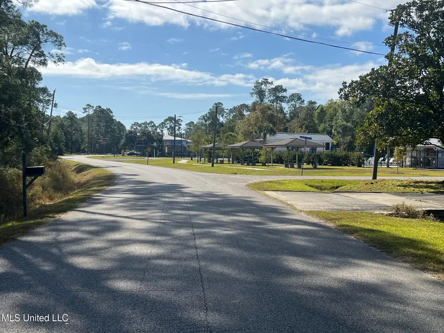 610 Royal Oak Boulevard, Pass Christian, MS 39571 - Image #2