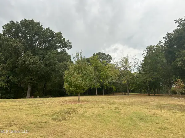 4486 4486 Swinnea Road Road, Southaven, MS 38671