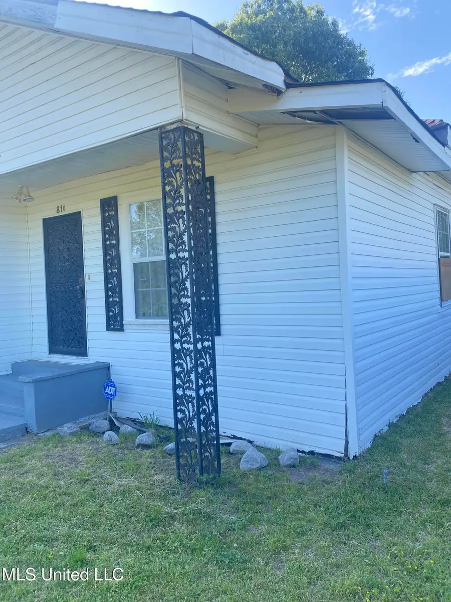 810 S Edwards Avenue, Clarksdale, MS 38614 - Image #3