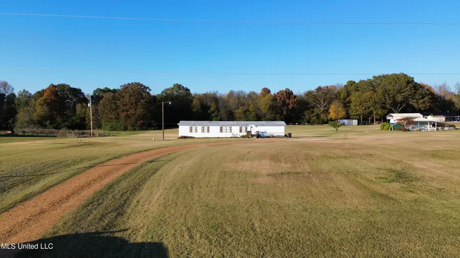 601 Cherry Tree Lane, Coldwater, MS 38618 - Image #2