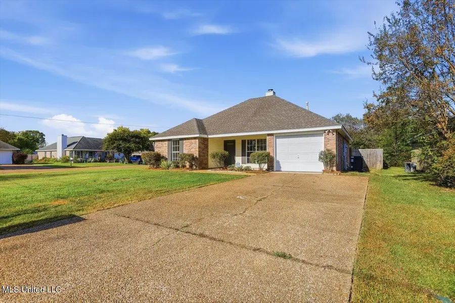 38 Stacy Cove, Byram, MS 39272 - Image #2