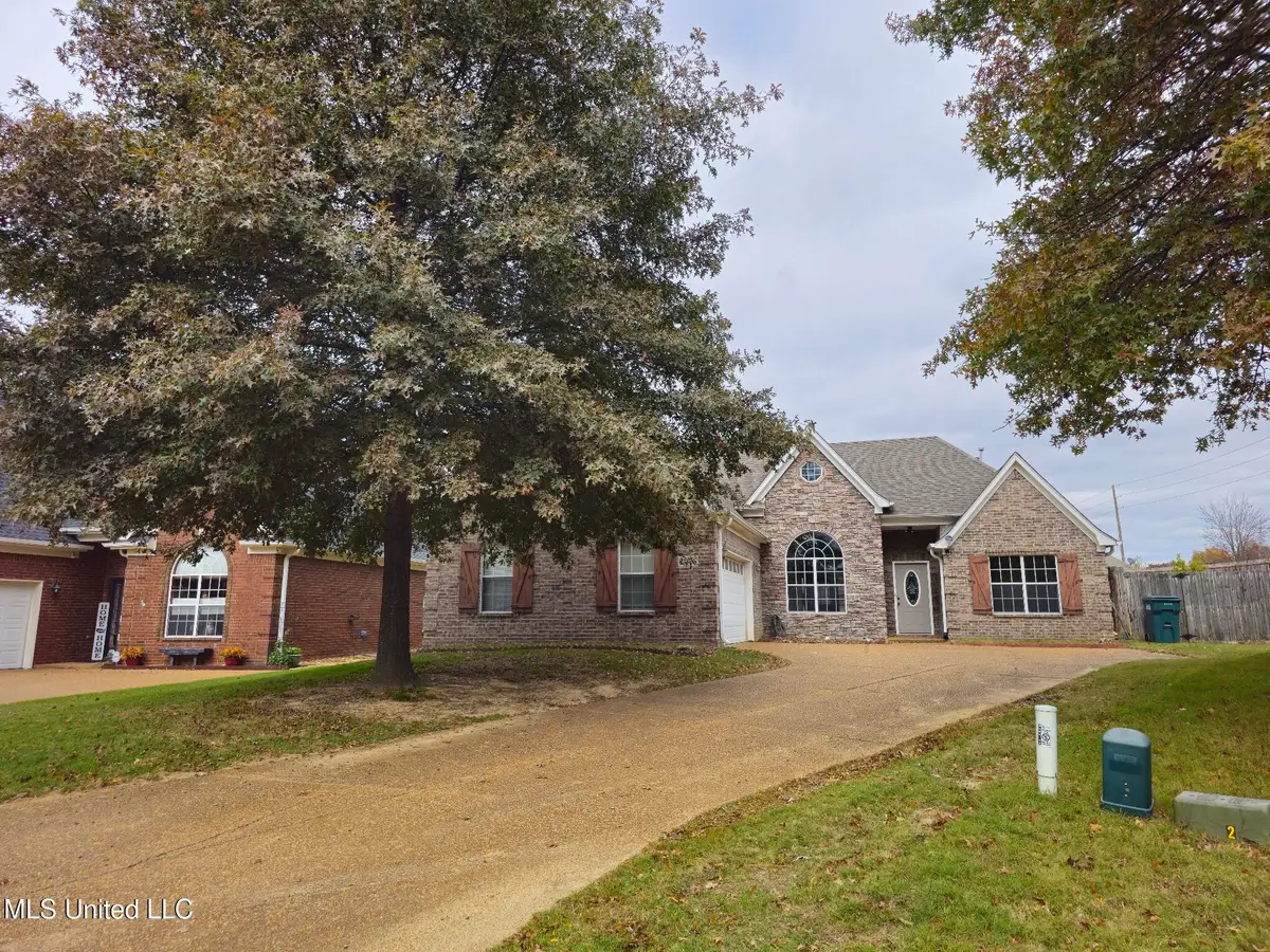 2976 Dawkins Cove Court, Southaven, MS 38672 - Image #1