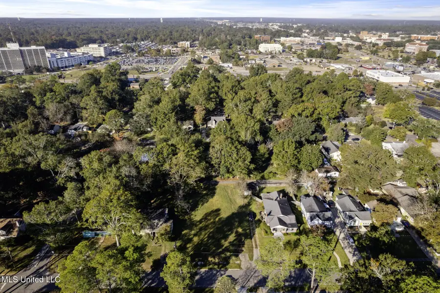 219 S 23rd Avenue, Hattiesburg, MS 39401 - Image #3