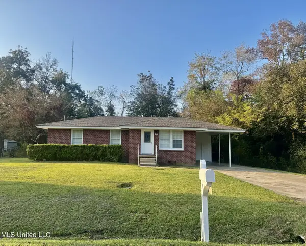 303 Ferriday Drive, Ridgecrest, LA 71334