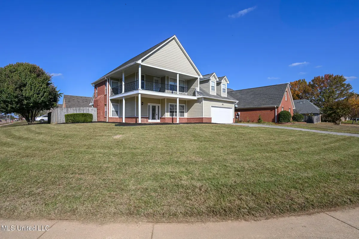 9846 Alexanders Ridge Drive, Olive Branch, MS 38654 - Image #1