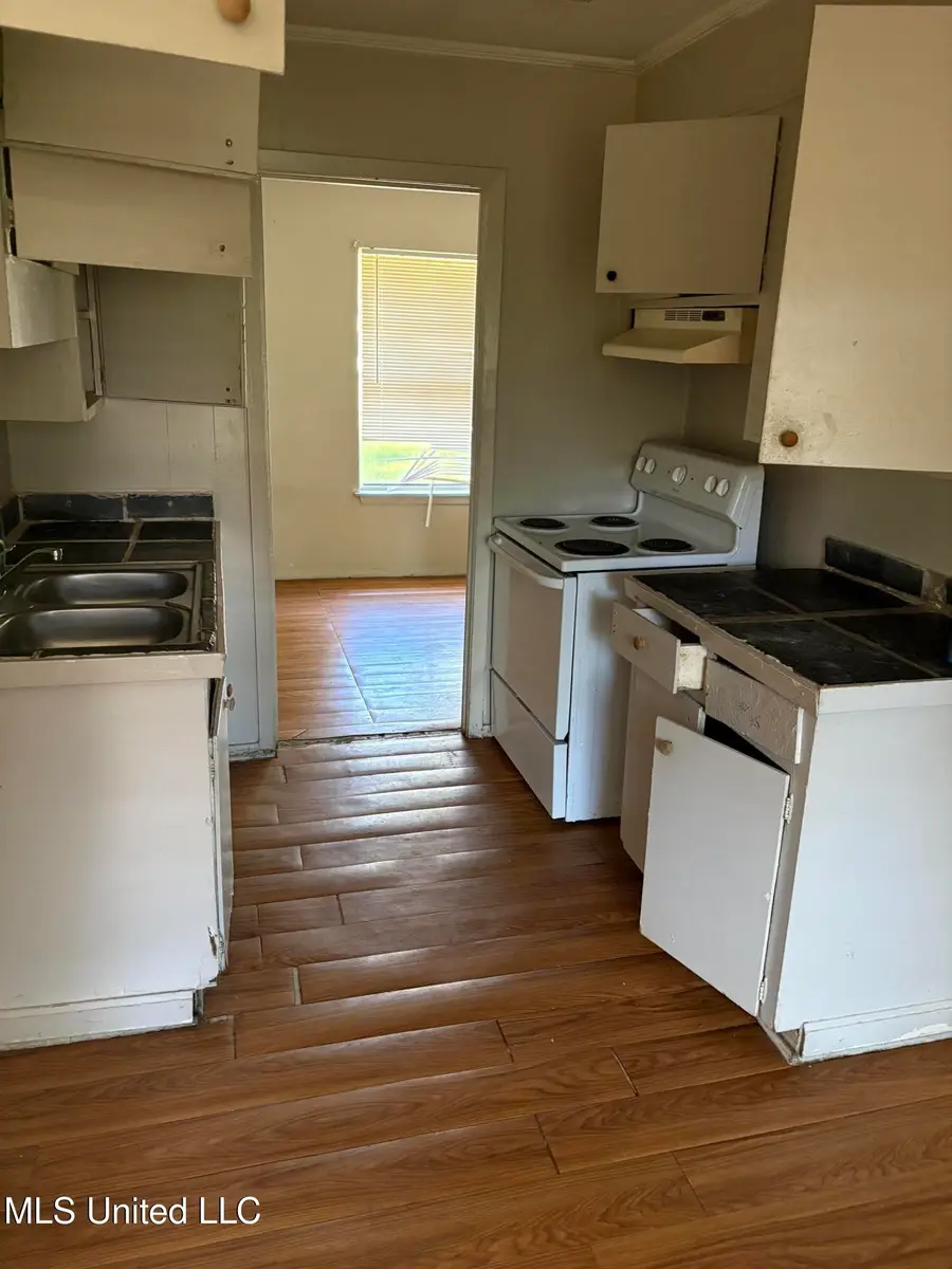 332 N Flag Chapel Road, Jackson, MS 39209 - Image #3