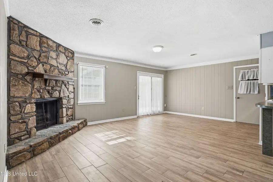 5743 Iroquois Drive, Horn Lake, MS 38637 - Image #2