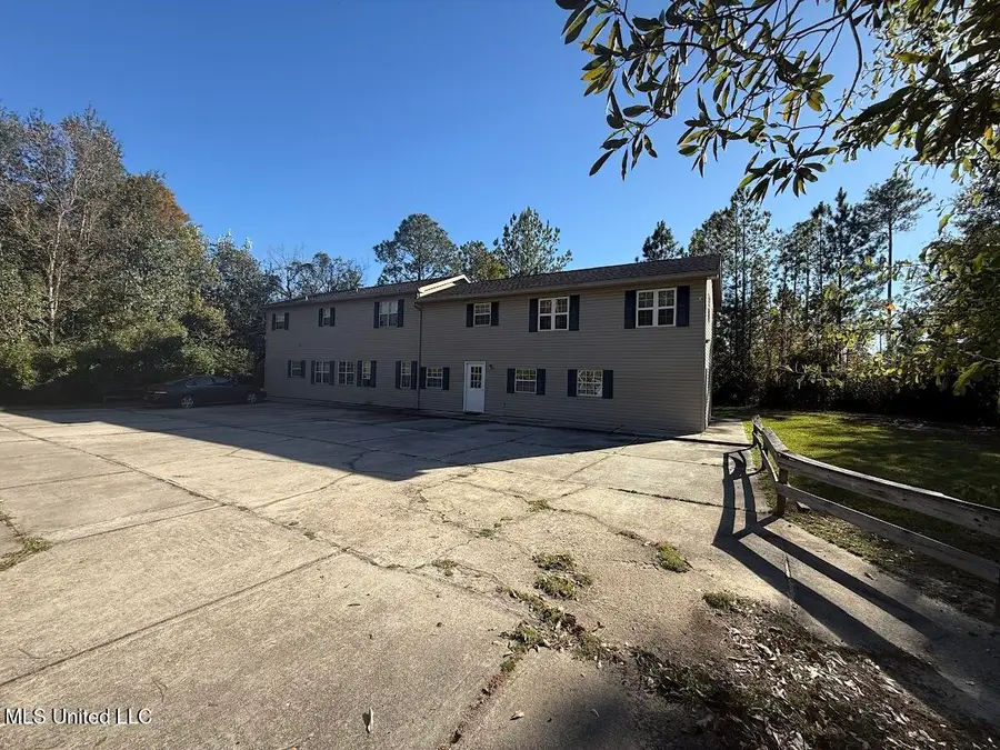 17207 Camellia Street, Kiln, MS 39556 - Image #2