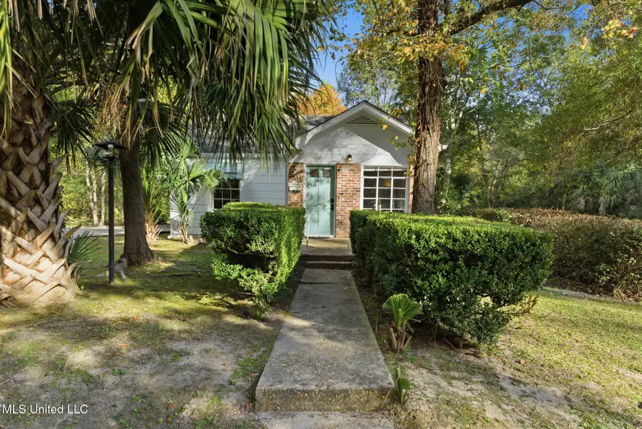 203 Park Avenue, Hattiesburg, MS 39401 - #2