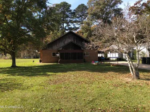 213 Harbor Lane, Brandon, MS 39047