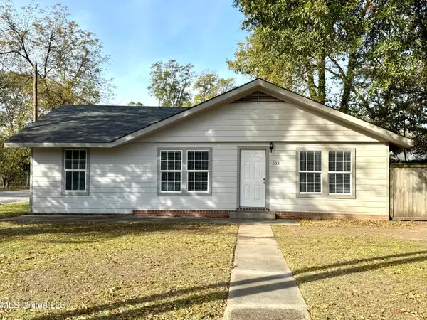 102 S Second Avenue, Cleveland, MS 38732