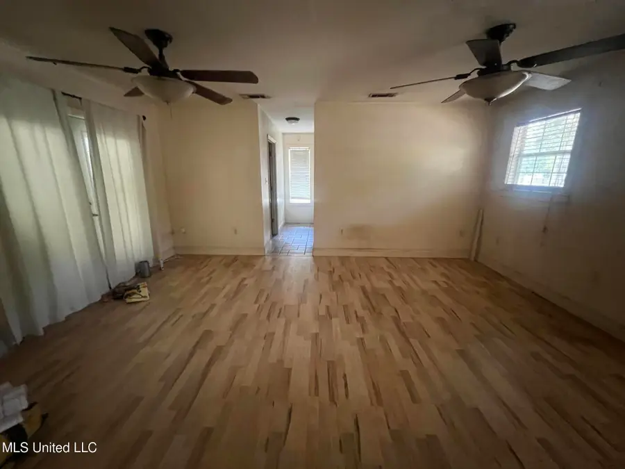 207 Vacation Lane, Waveland, MS 39576 - Image #3