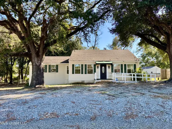 221 S Sgt Prentiss Drive, Natchez, MS 39120