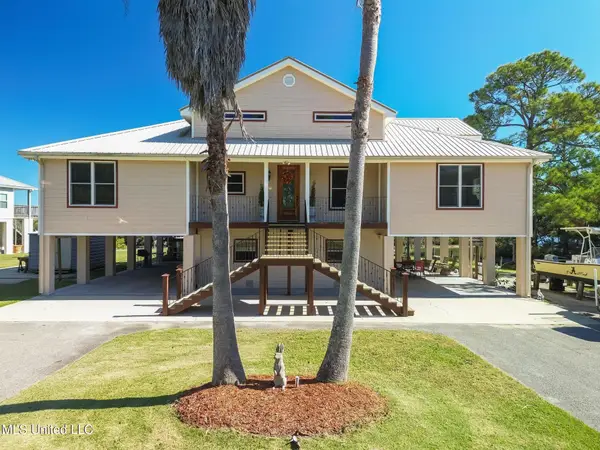 10452 Riviere Vue Drive, Biloxi, MS 39532