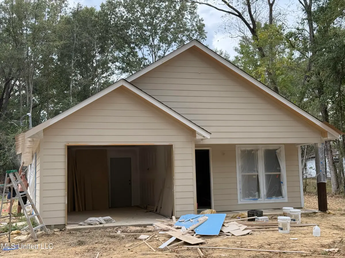 207 Rhodes Avenue, Pelahatchie, MS 39145 - Image #1