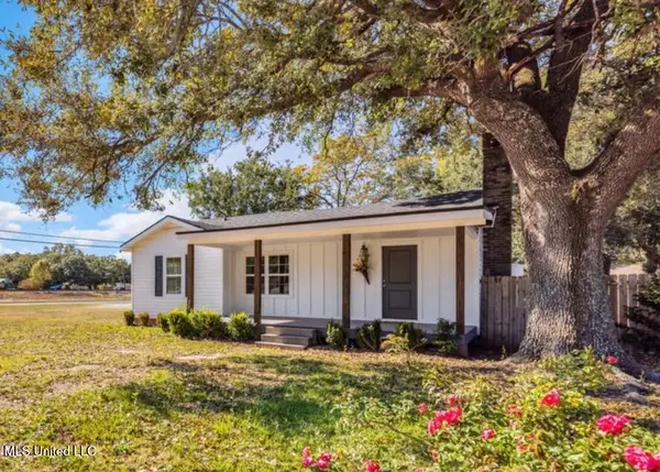 103 Rosemary Avenue, Long Beach, MS 39560