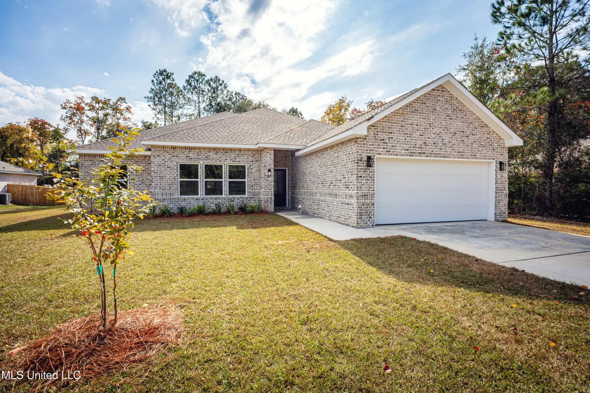 2403 Graveline Road, Gautier, MS 39553 - Image #1