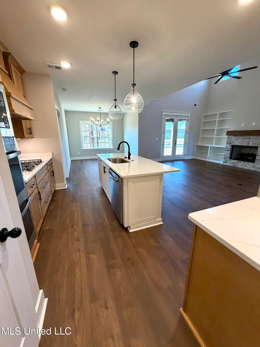 4285 S Bolivar Trail, Olive Branch, MS 38654 - Image #2