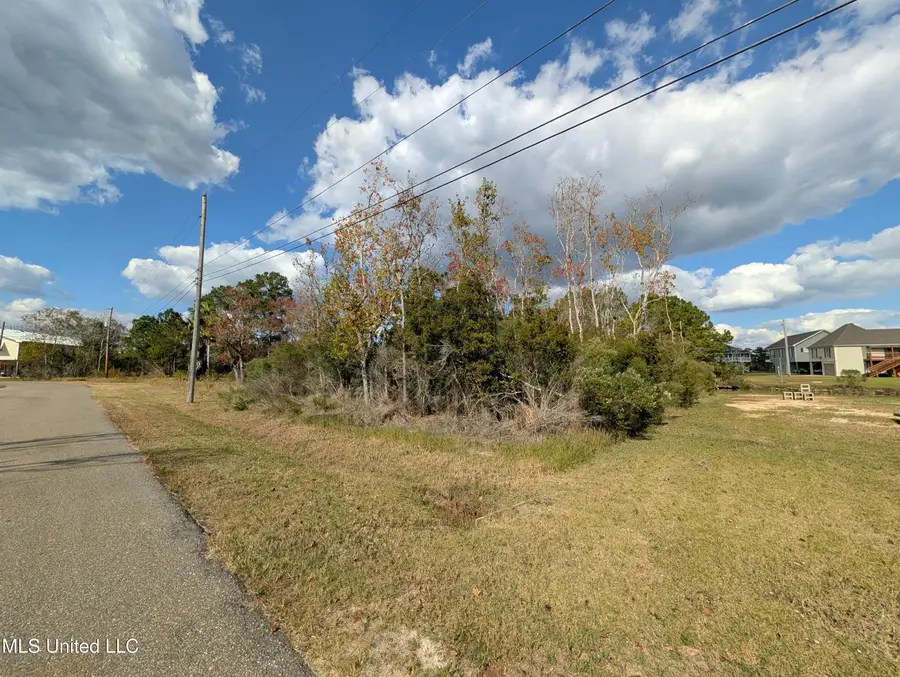 9020 Alabama Street, Bay Saint Louis, MS 39520 - Image #3