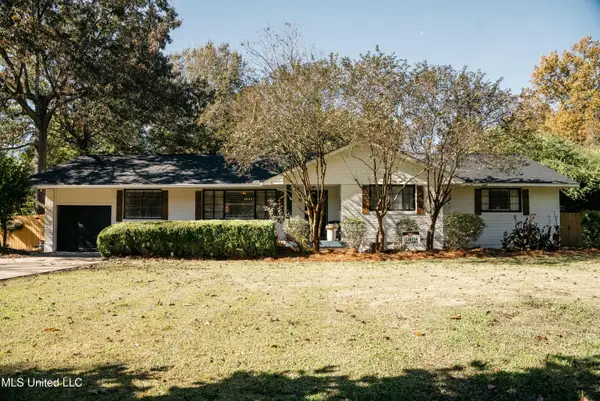 104 Sunset Drive, Clinton, MS 39056