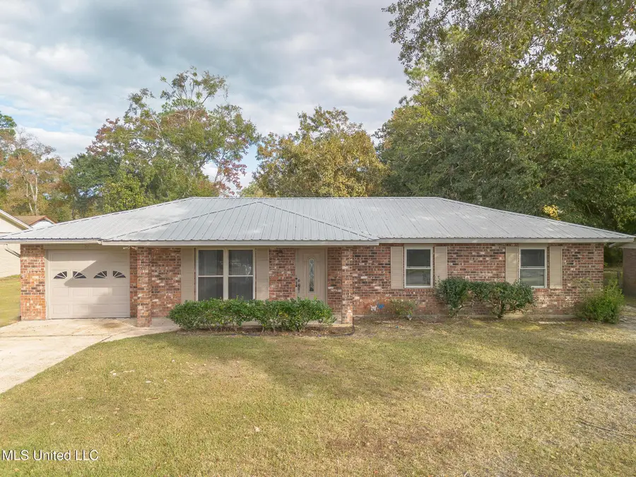 21 Cottonwood Court, Diberville, MS 39540 - Image #2