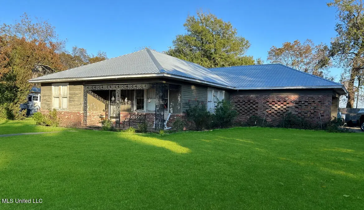 142 N Park, Duncan, MS 38740 - Image #1