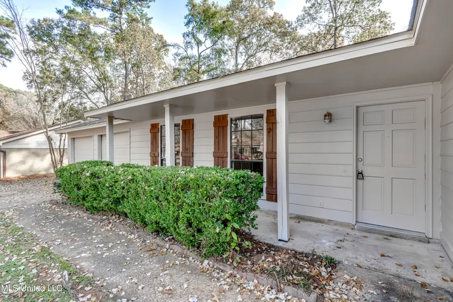 111 N Shenandoah Road, Brandon, MS 39047 - Image #3