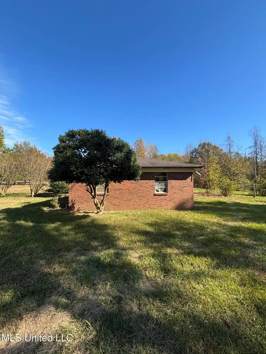 2488 O B Mcclinton Road, Senatobia, MS 38668 - Image #3