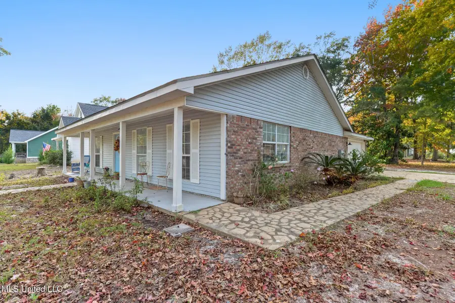 1711 S 1st Street, Ocean Springs, MS 39564 - Image #3