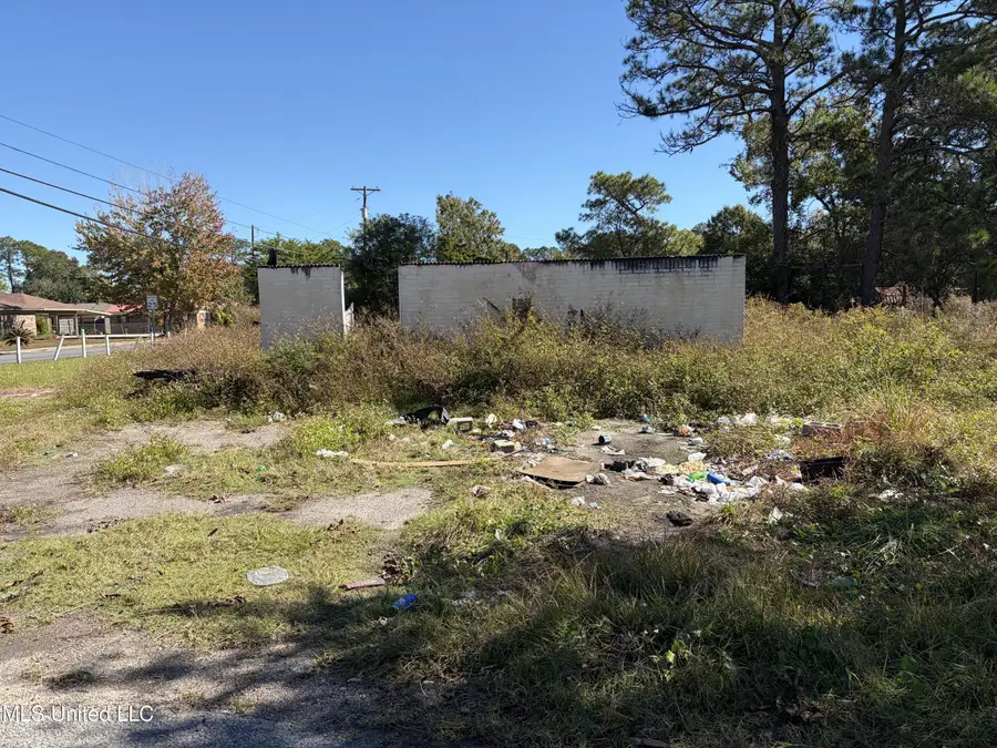 6118 Frederick Street, Moss Point, MS 39563 - Image #2