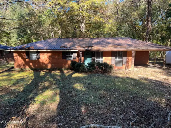 37 Grove Acres Road, Natchez, MS 39120