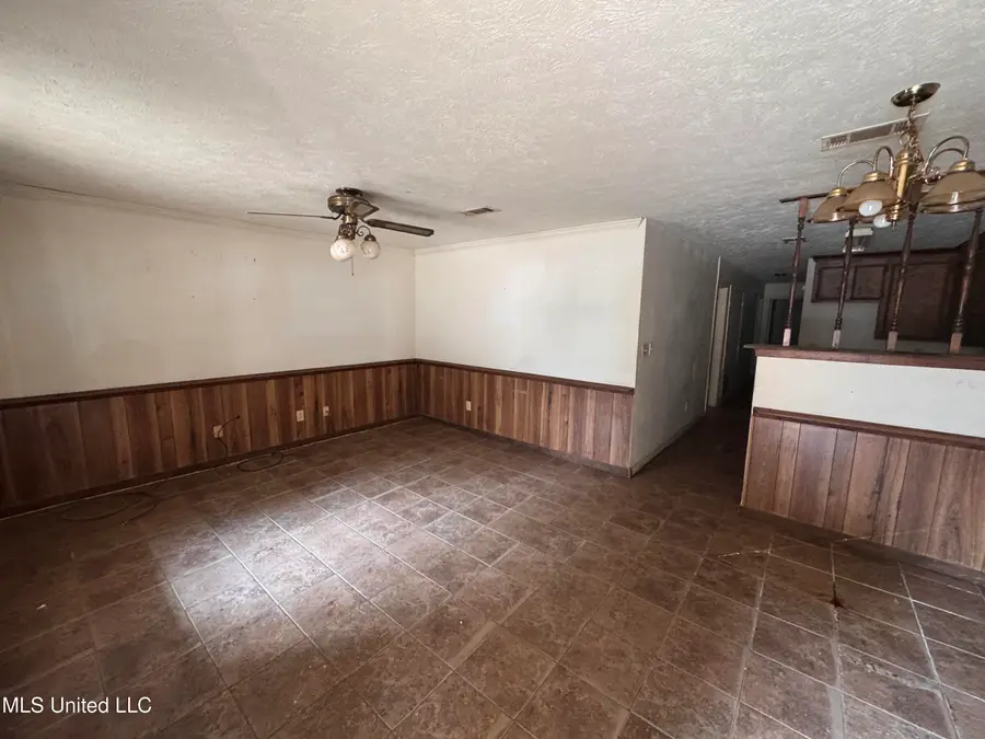 156 Mccluer Road, Jackson, MS 39212 - Image #3