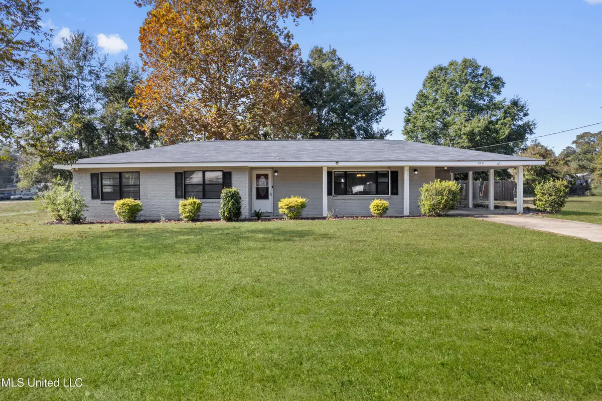 919 Oakleigh Avenue, Gulfport, MS 39507 - Image #1