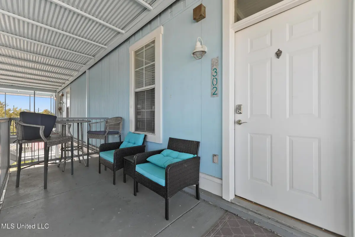 699 Dunbar Avenue, Bay Saint Louis, MS 39520 - Image #1