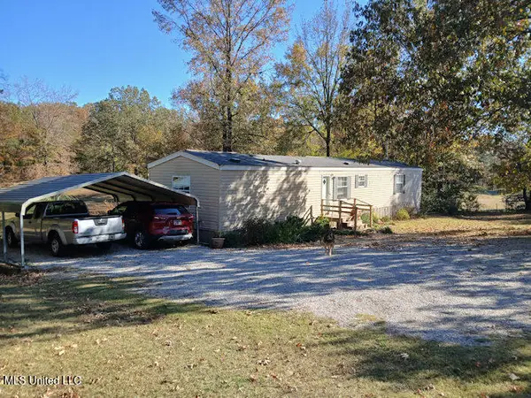 349 W Cox Road, Byhalia, MS 38611