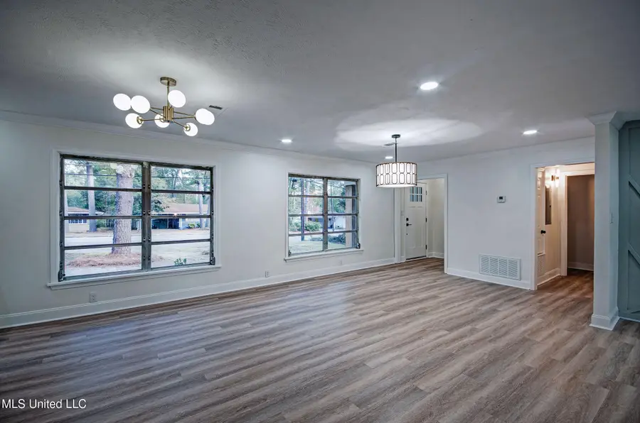 4313 Ridgewood Road, Jackson, MS 39211 - Image #3