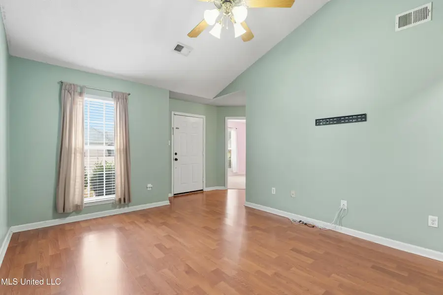 5467 Bradley Lane, Southaven, MS 38671 - Image #2