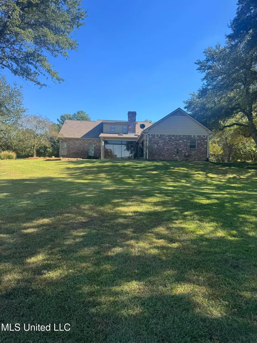 21 Twelve Oaks Drive, Madison, MS 39110 - Image #2
